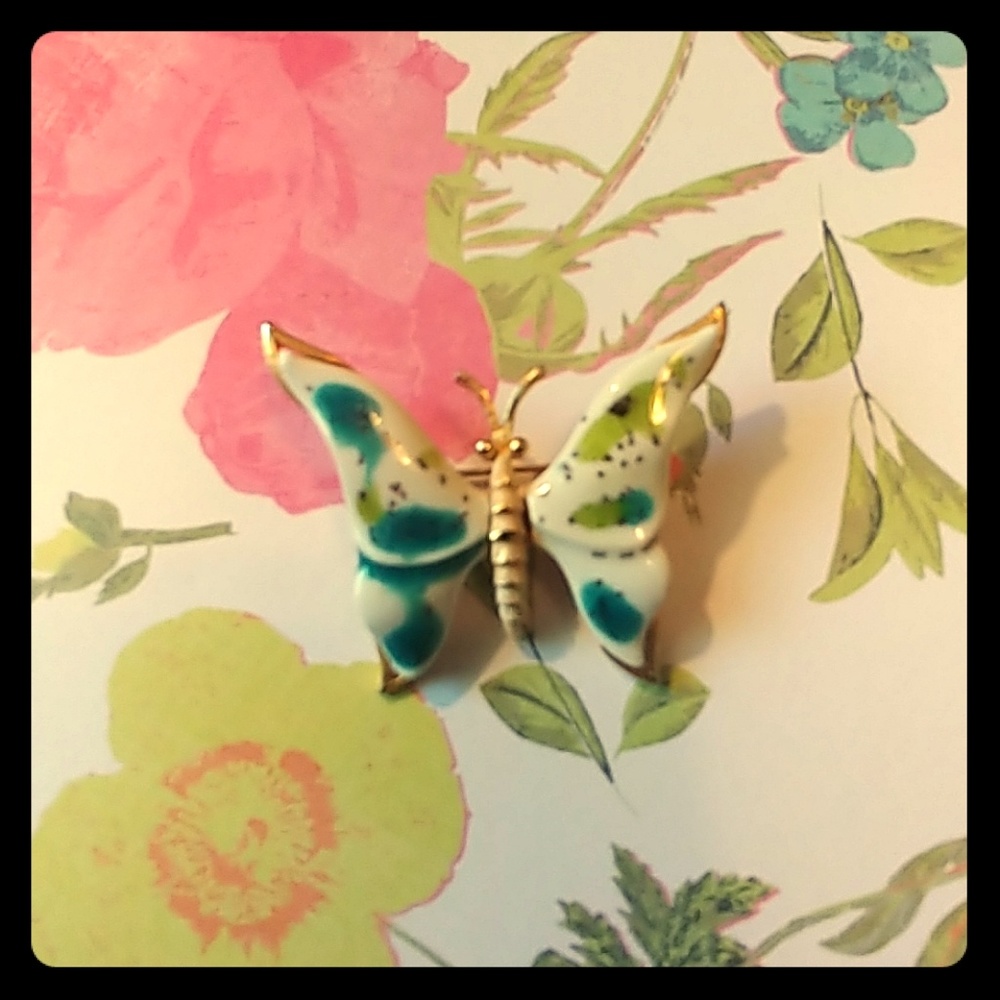 🌷Vintage ceramic butterfly brooch
